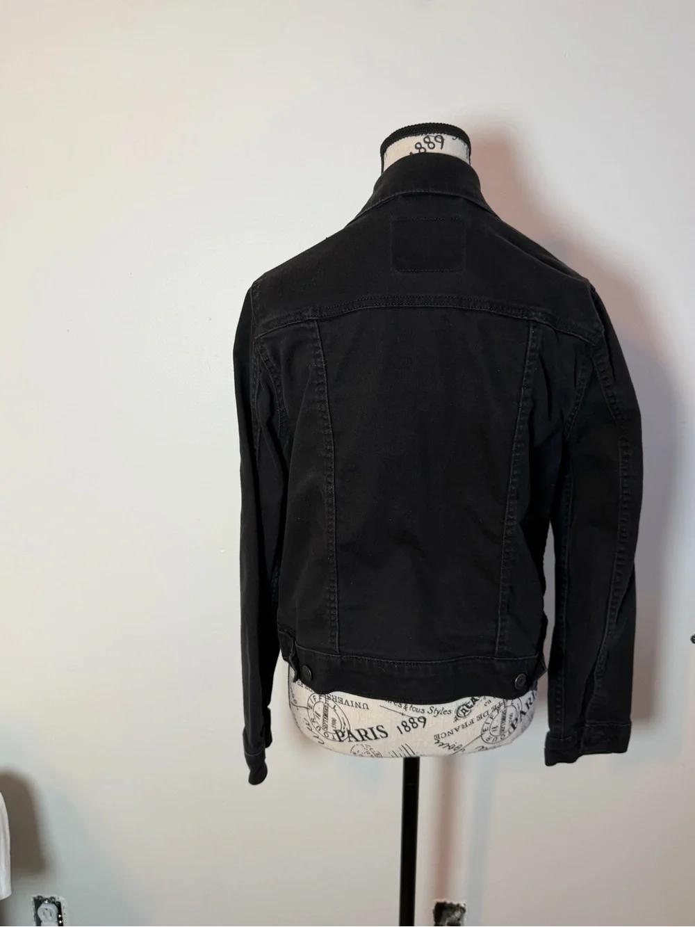 Levis levi black